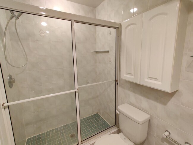 Building Photo - 4220 La Dega Ct