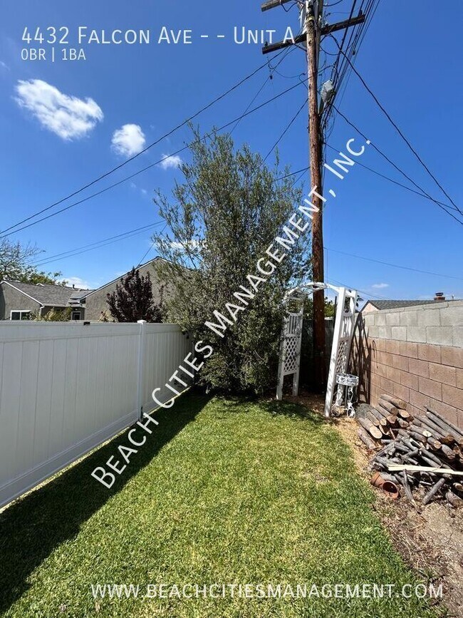 Building Photo - 4432 Falcon Ave