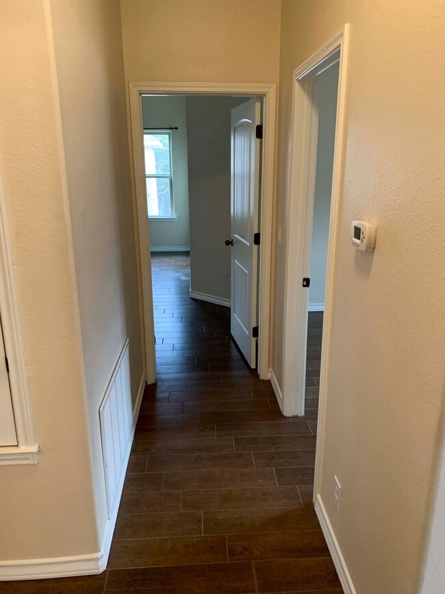 Building Photo - Spacious Ranch Home with Covered Patio & Greenbelt | 410 & Rittiman Rd