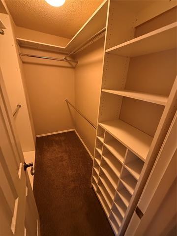 Building Photo - 9301 Goldenview Dr