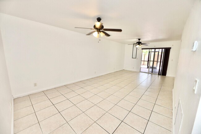 Building Photo - 5953 NW 24th Ct