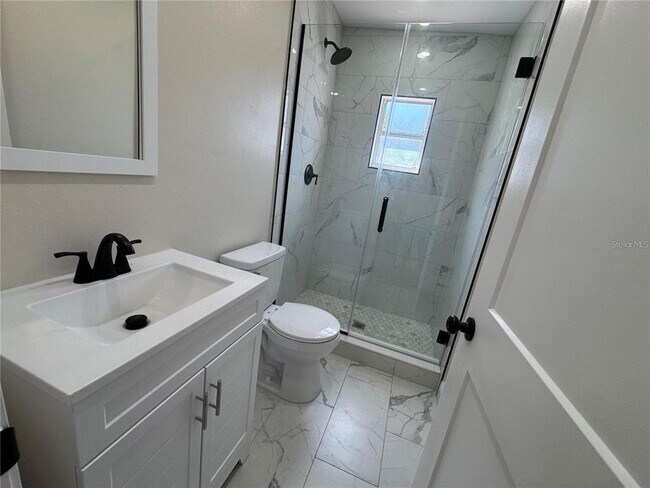 Building Photo - 7039 Lenox Dr