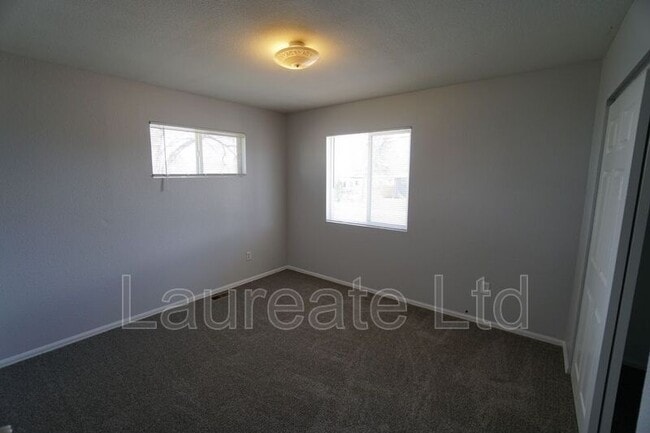 Building Photo - 932 Lowell Blvd