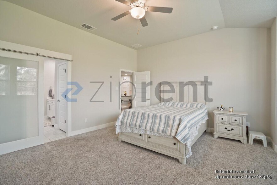 Building Photo - 6611 Gentry Farm