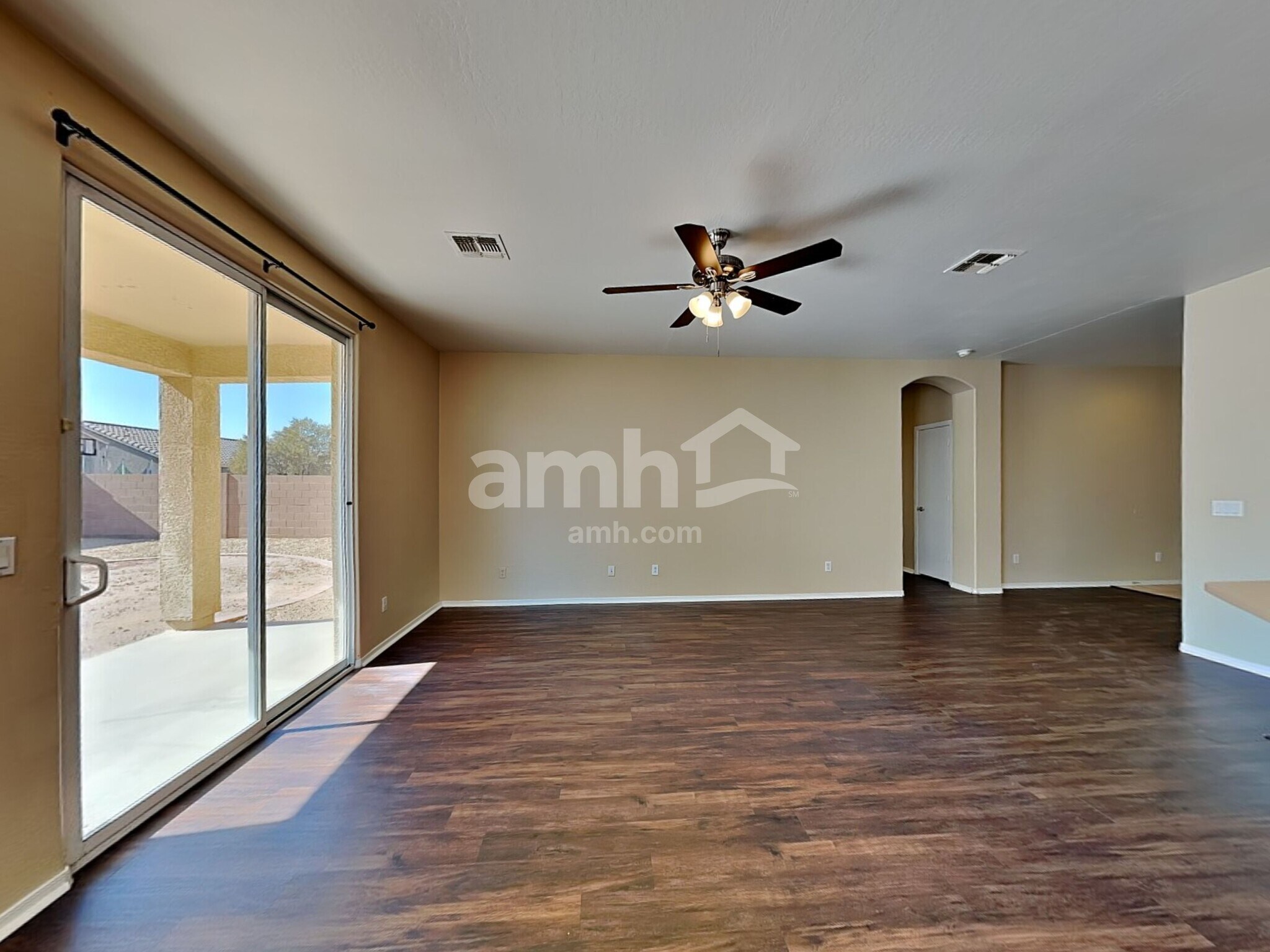 Building Photo - 7571 W State Ave