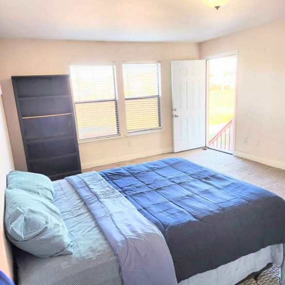 Building Photo - 5611 Aberdeen Dr