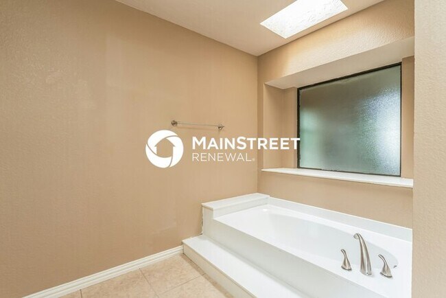 Building Photo - 3 Bedroom Pet-Friendly Home in Keller, TX ...