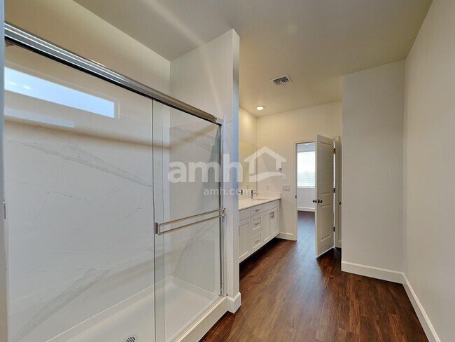 Building Photo - 17165 W Lawrence Ln