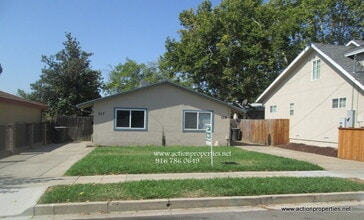 Building Photo - Central Roseville - 1 Bed, 1 Bath Duplex -...