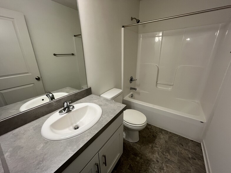 Building Photo - 3619 Black Star St