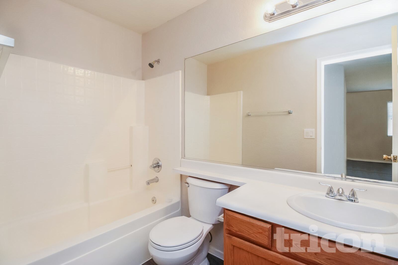 Building Photo - 1602 S 65th Glen