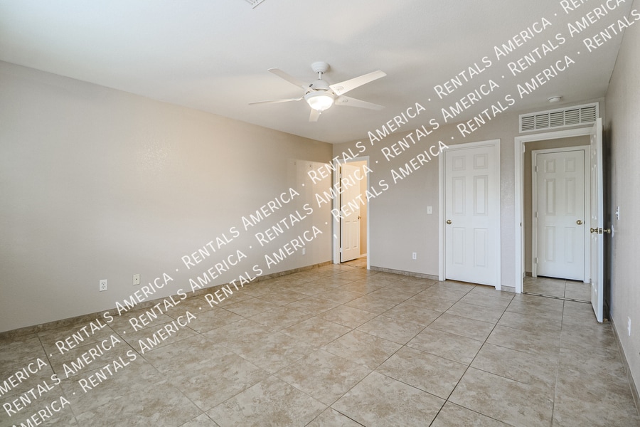 Building Photo - 2575 N Lupita Pl