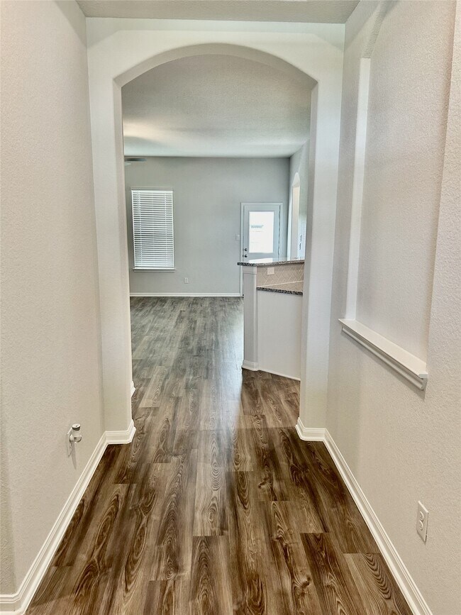 Building Photo - 509 Turtle Dove Dr
