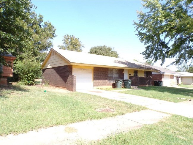 Building Photo - 3061 Overland Dr
