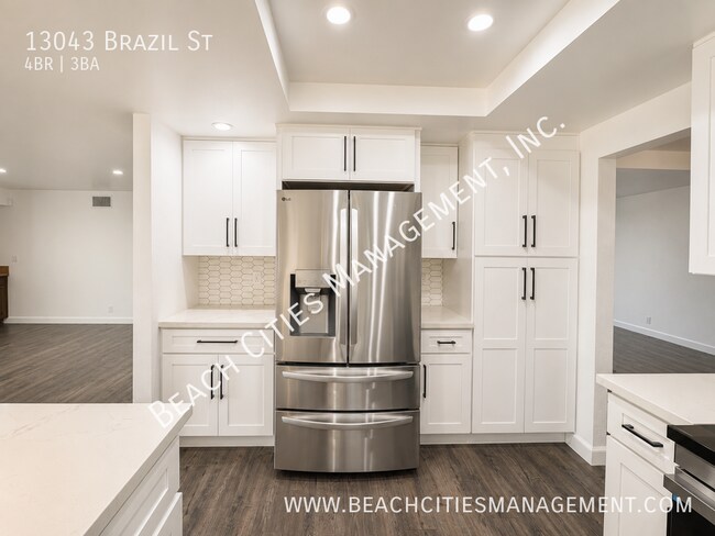Building Photo - 13043 Brazil St