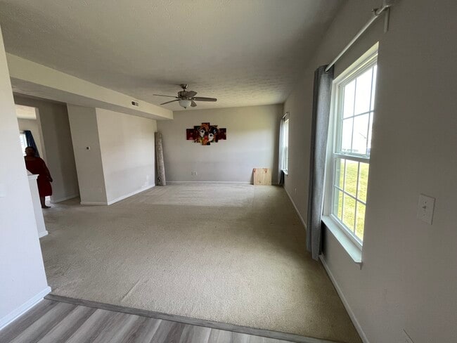 Building Photo - 1164 Trovillo Dr
