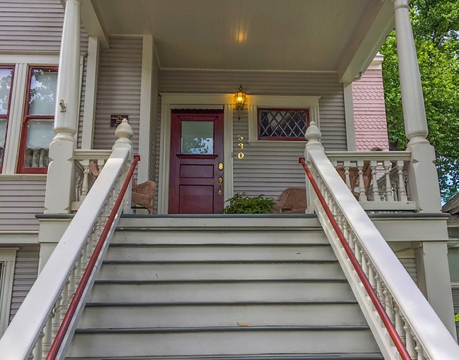 Building Photo - Calvin E Crocker House