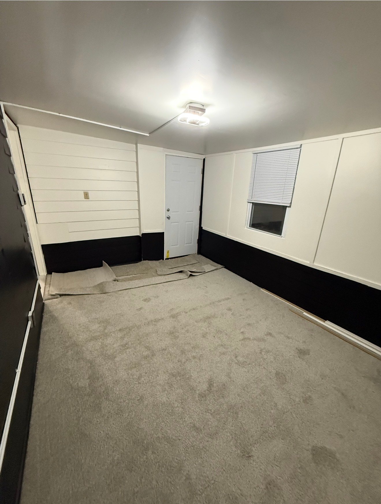 Building Photo - 3938 E 177th St