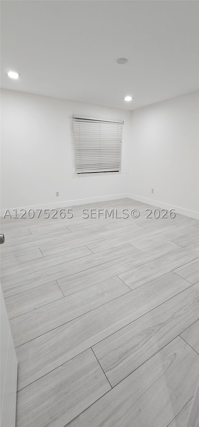 Building Photo - 7811 SW 102nd Pl