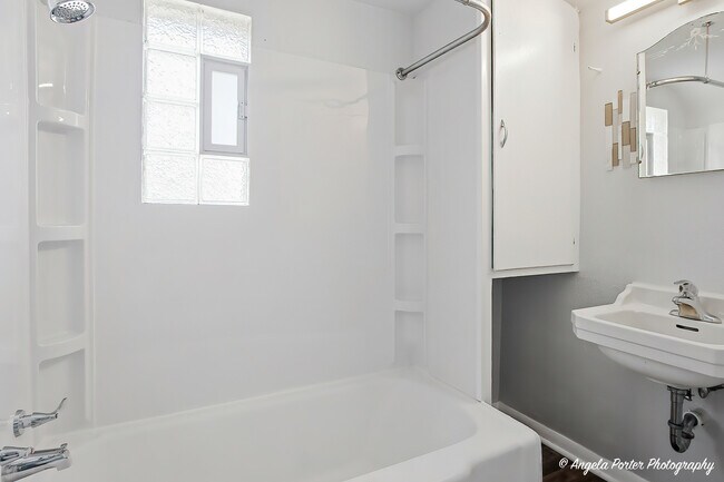 Building Photo - 10219 W Illinois Ave