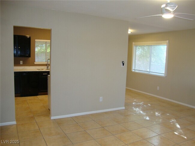 Building Photo - 3009 N Crawford St