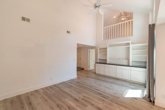 Building Photo - Beautiful Remodeled Home w/Attached 2 Car ...