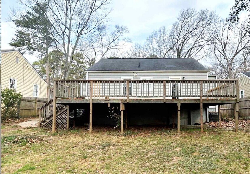 Building Photo - 2772 Joyce Ave