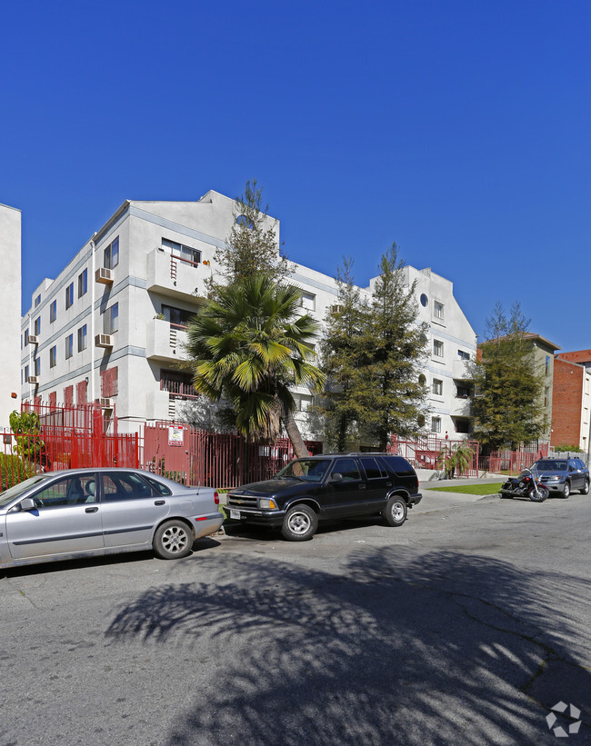 Building Photo - Fedora Apartments
