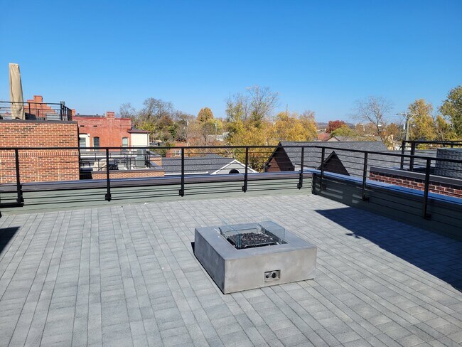 Building Photo - Experience Historic Germantown: Spacious 3-Bedroom Home with Rooftop overlooking Nashville!