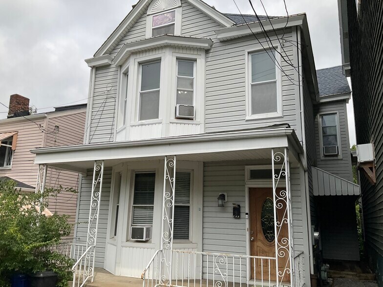 Building Photo - 9 Holt St