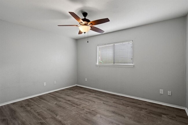 Building Photo - 9901 Willers Way