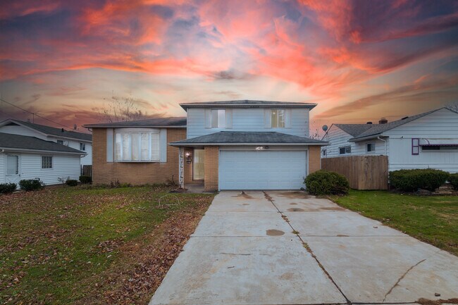 Building Photo - 18716 Restor Ave