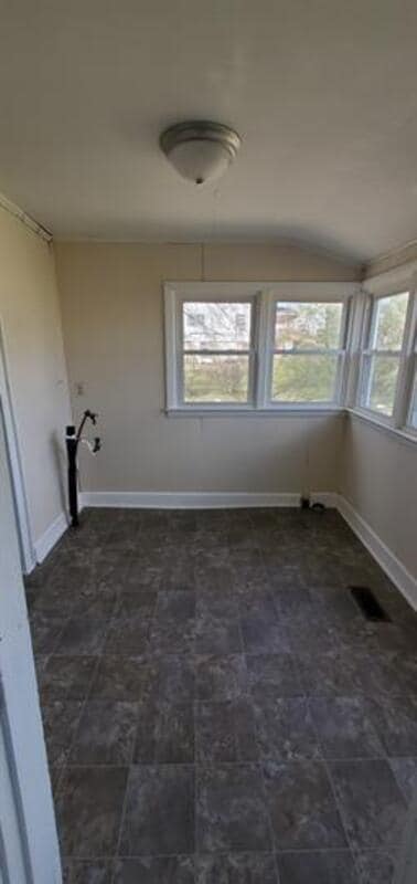 Building Photo - 104 Drugstore St