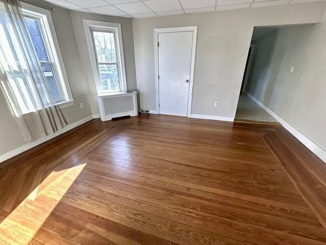 Building Photo - 14 Dow St