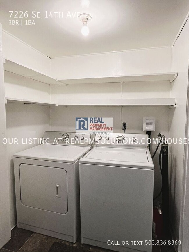 Building Photo - 7226 SE 14th Ave