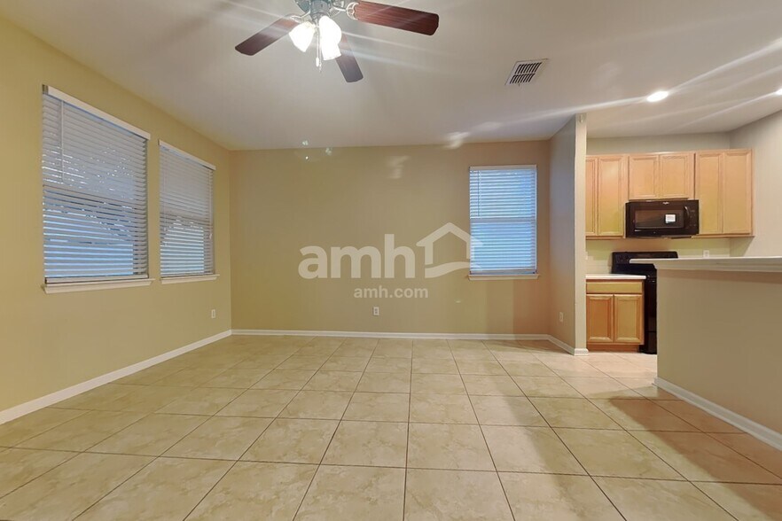 Building Photo - 3901 Ringneck Dr
