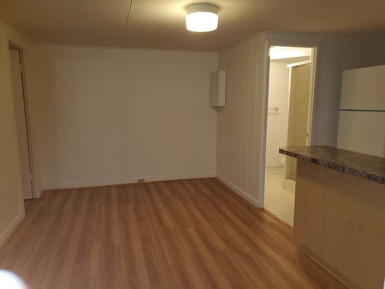 Living room to bathroom entrance - 1740 Malanai St