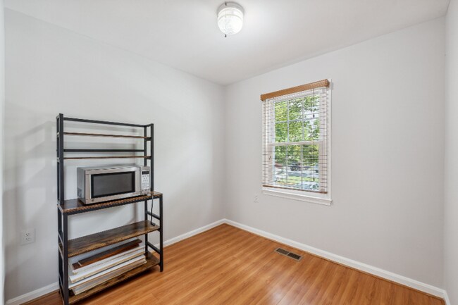 Building Photo - 3829 Ogilvie Ct