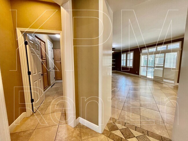 Building Photo - 5879 Riverbank Cir
