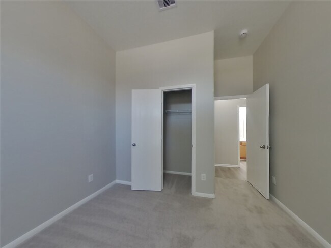 Building Photo - 1318 Auburn View Ln