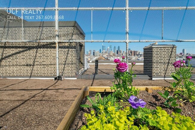 Building Photo - Point Breeze Studio Apartment