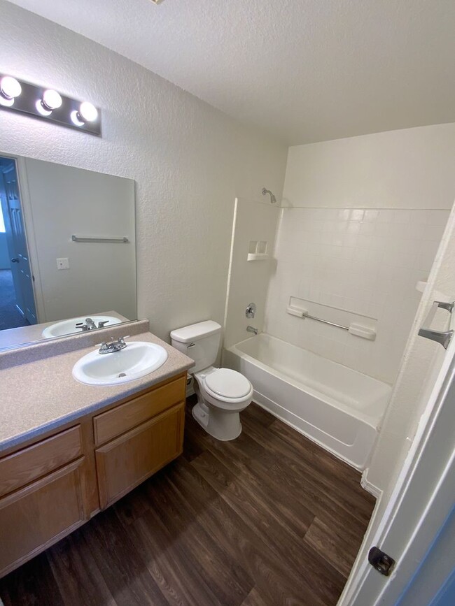 Building Photo - NE GATED COMM & POOL-2BEDROOM 2BATHROOM WI...