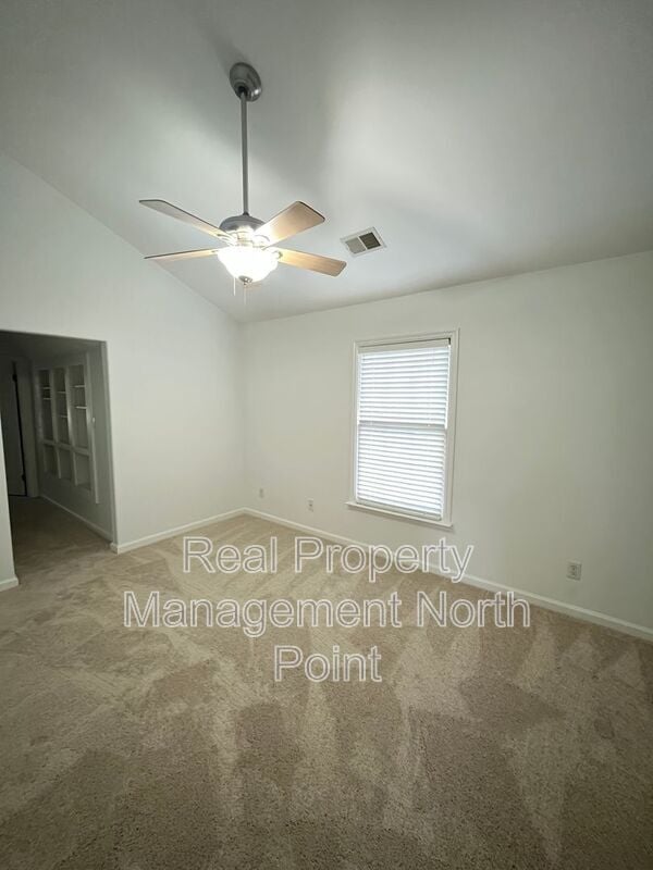 Building Photo - 889 Crew St SW