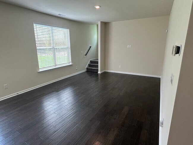 Building Photo - 3 Bed | 2.5 Bath House in Clayton