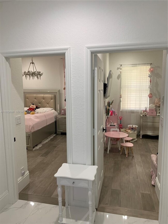 Building Photo - 6013 NW 56th Dr