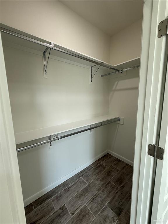 Building Photo - 11 N 56th Ln