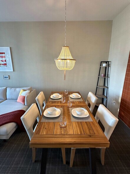 Building Photo - 1395 Brickell Bay Dr