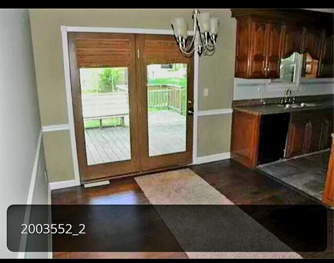 Building Photo - 800 NE 112th Ter