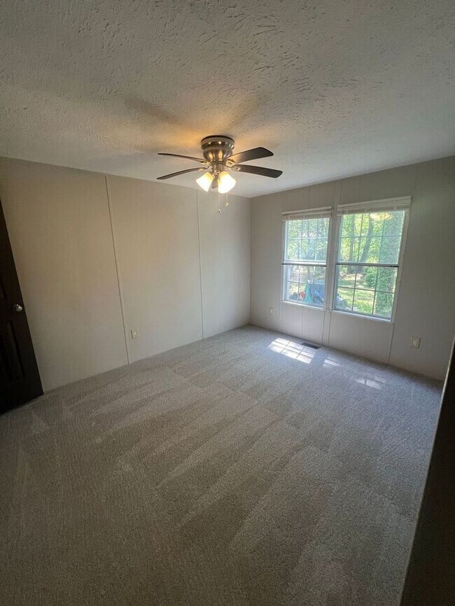 Building Photo - Cozy 3 bedroom 2 bath home in BUFORD SCHOOL DISTRCT!