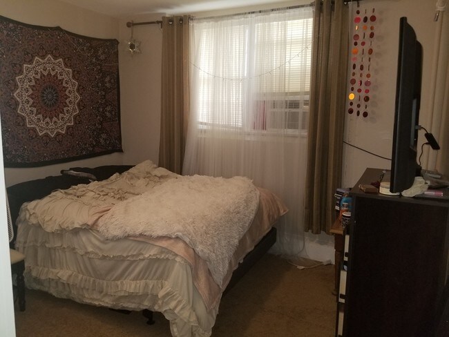 Building Photo - 5536 Nicollet Avenue, Unit 5